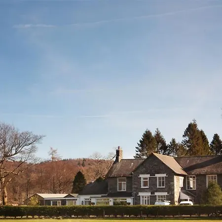 Coniston Water 2 Эмблсайд